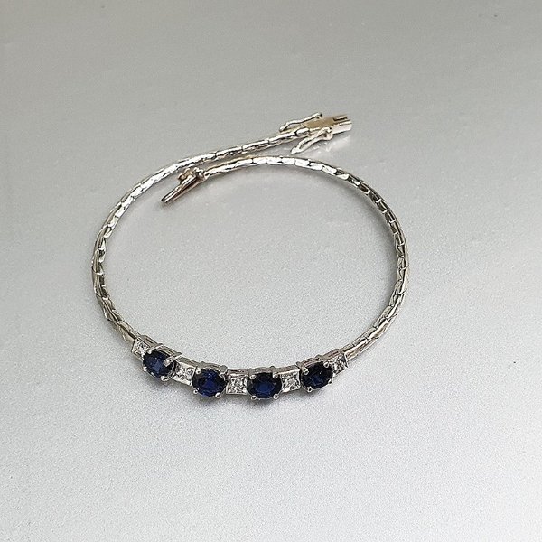 https://ekszeraukcio-product.s3.eu-central-1.amazonaws.com/b5f48849-591d-4bf4-8e63-dacc509143e6_thumbnail