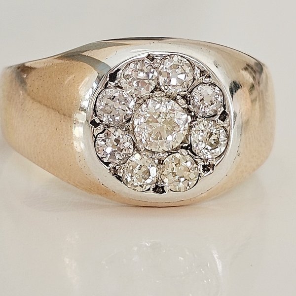 https://ekszeraukcio-product.s3.eu-central-1.amazonaws.com/b8714270-a37d-44f4-80d5-316ad5c436cc_thumbnail