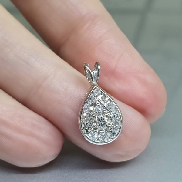 https://ekszeraukcio-product.s3.eu-central-1.amazonaws.com/c0a5b3f5-40ff-40af-a4ce-9f3fa770898f_thumbnail