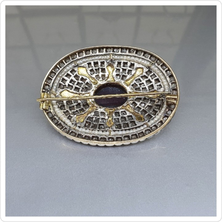 https://ekszeraukcio-product.s3.eu-central-1.amazonaws.com/c4dea3bd-738d-4100-bb5b-c5d9a90e32d3