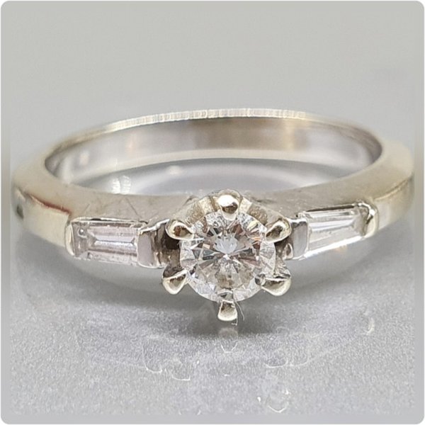 https://ekszeraukcio-product.s3.eu-central-1.amazonaws.com/c79b4de4-3a4c-4f9f-8620-4e7069d56503_thumbnail