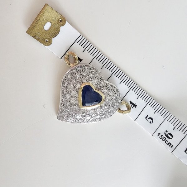https://ekszeraukcio-product.s3.eu-central-1.amazonaws.com/c9858f84-7ec7-43cc-8d8d-bff2de0ef88e_thumbnail