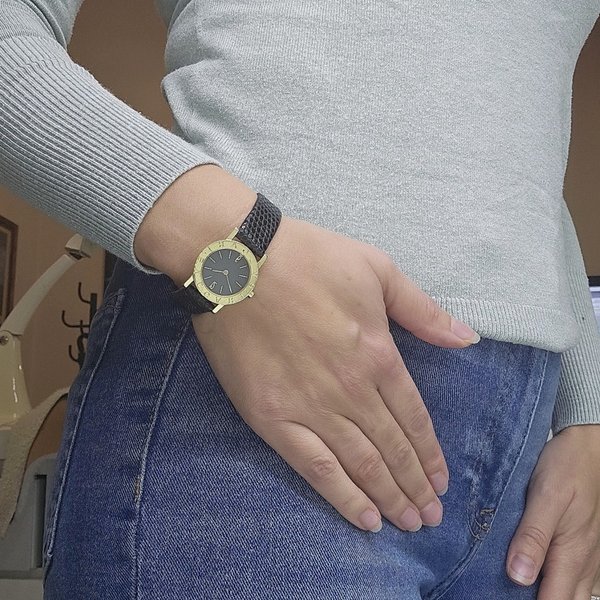 https://ekszeraukcio-product.s3.eu-central-1.amazonaws.com/cbd0e647-b07e-4ca1-ada9-ae28cadb4939_thumbnail