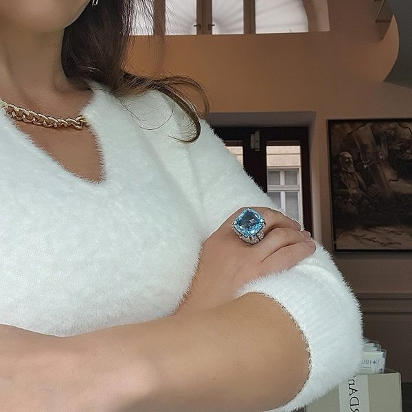 https://ekszeraukcio-product.s3.eu-central-1.amazonaws.com/ce9df10b-61c2-46f8-b05a-5bbe4b0edee3_thumbnail