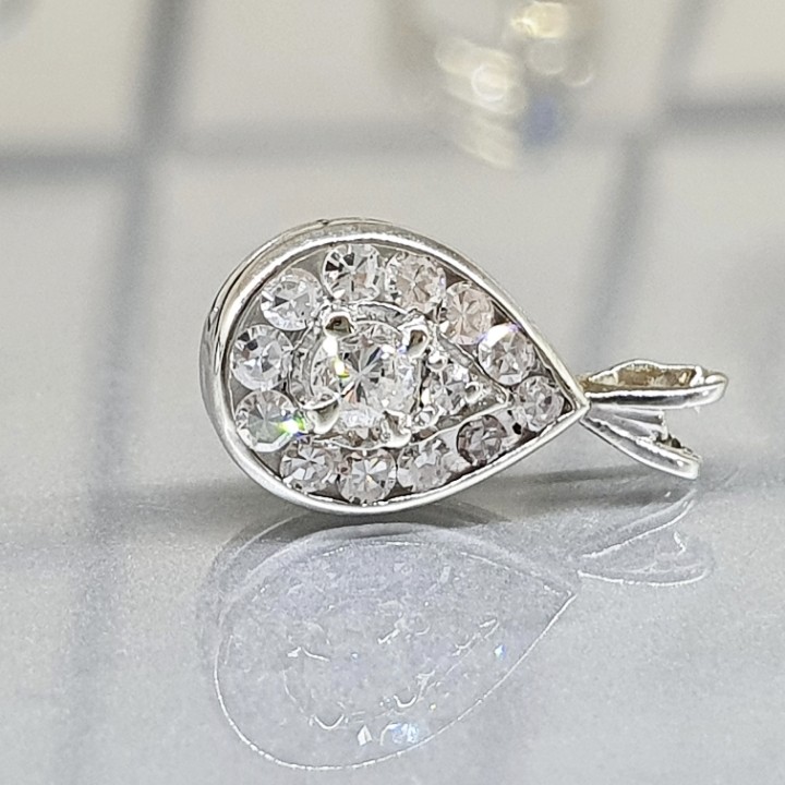 https://ekszeraukcio-product.s3.eu-central-1.amazonaws.com/d26a0294-289f-4a45-948d-fb46d36f95aa