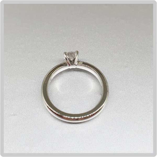 https://ekszeraukcio-product.s3.eu-central-1.amazonaws.com/d5ff300b-a030-4d95-ad16-62c2a48bf7cd_thumbnail