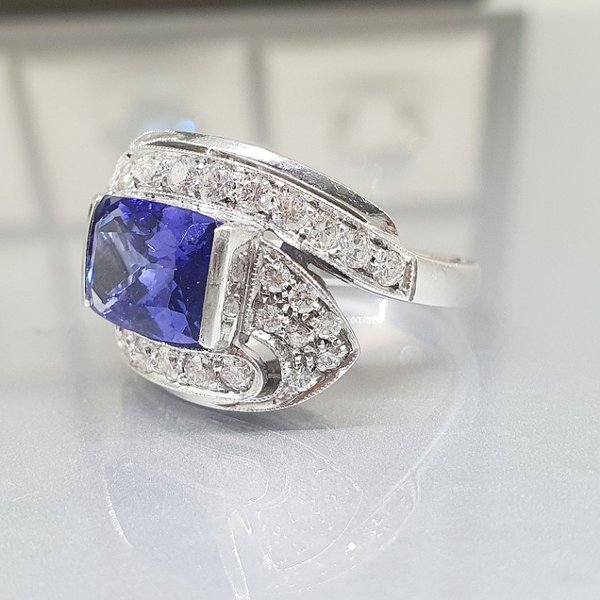 https://ekszeraukcio-product.s3.eu-central-1.amazonaws.com/d6505a87-2f47-447a-a075-283488f1f2d7_thumbnail