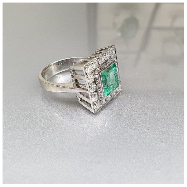 https://ekszeraukcio-product.s3.eu-central-1.amazonaws.com/d8e5d85b-0b21-4b04-829f-68304c0cabc6_thumbnail