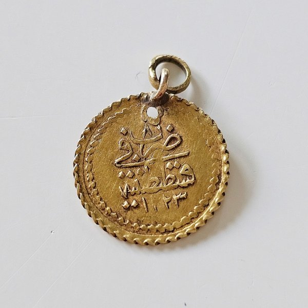 https://ekszeraukcio-product.s3.eu-central-1.amazonaws.com/dc99e5ca-7d6f-421c-aefa-e9739ac5fb22_thumbnail