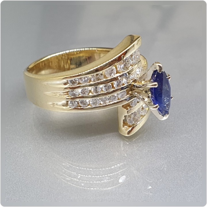 https://ekszeraukcio-product.s3.eu-central-1.amazonaws.com/dd44189f-0521-4923-b7ac-8247a13dd91e