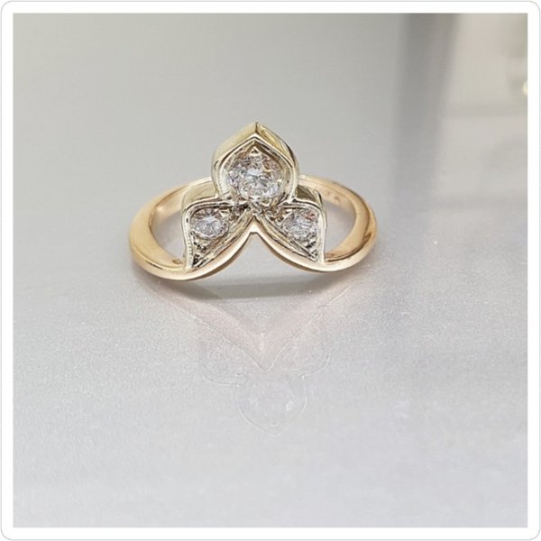 https://ekszeraukcio-product.s3.eu-central-1.amazonaws.com/de08f70d-07a9-48ca-8005-ab75764a4ea7_thumbnail