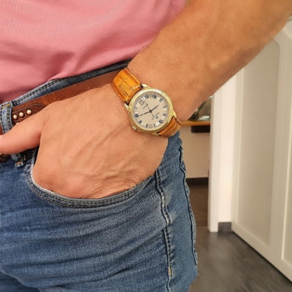 https://ekszeraukcio-product.s3.eu-central-1.amazonaws.com/df690cf7-1d90-4640-a439-4b9afb84f799_thumbnail
