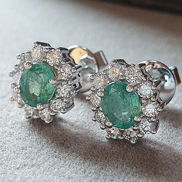 https://ekszeraukcio-product.s3.eu-central-1.amazonaws.com/e0d7b125-2804-49f4-8e47-a85ff300d86d_thumbnail