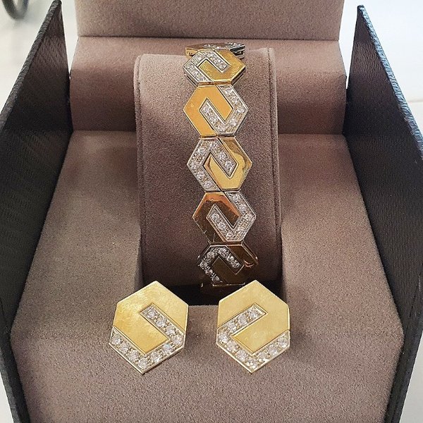 https://ekszeraukcio-product.s3.eu-central-1.amazonaws.com/eb532bfb-563e-4ddb-ac0a-2cd01ed8f924_thumbnail