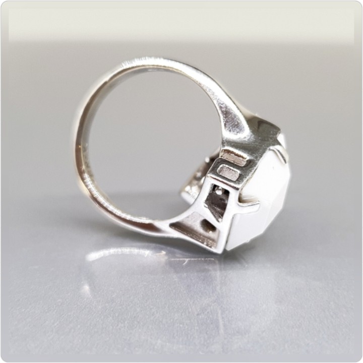 https://ekszeraukcio-product.s3.eu-central-1.amazonaws.com/f27b005d-11d6-4e6e-9fac-7a2ecb8ec867