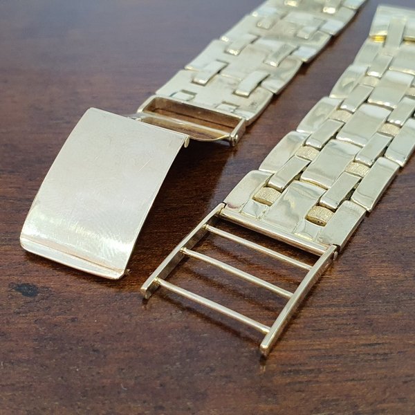 https://ekszeraukcio-product.s3.eu-central-1.amazonaws.com/fd3478d3-b640-42cf-af85-9ea7003e4319_thumbnail
